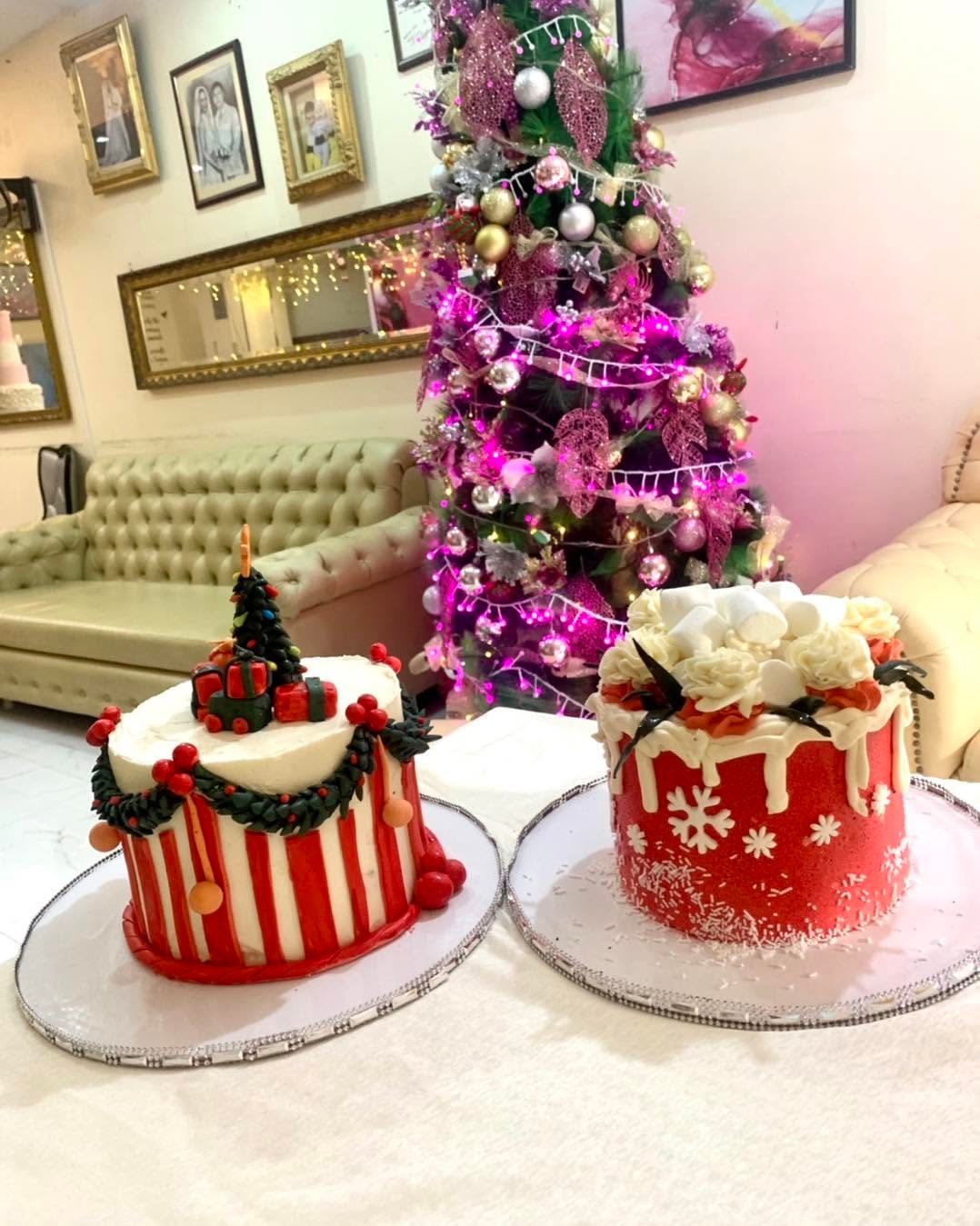 Holiday Holly Cake photo